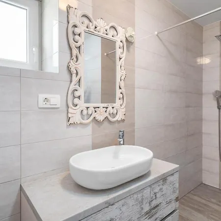 Filipetti In Center, 4 En-suite Bedrooms Charming Stone House, Heated Private Pool, 600m From Villa *